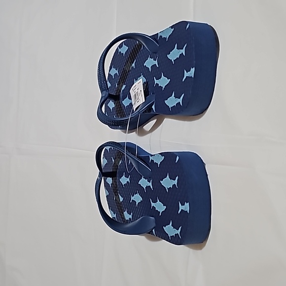 Old Navy Kid Size 1Y-2Y Blue (Shark)Flip-Flop Sandals New - Picture 6 of 11